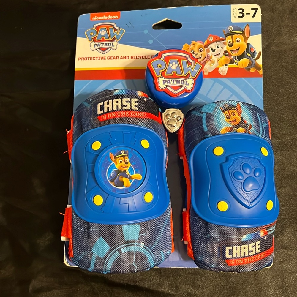 Knee pads and bell paw patrol